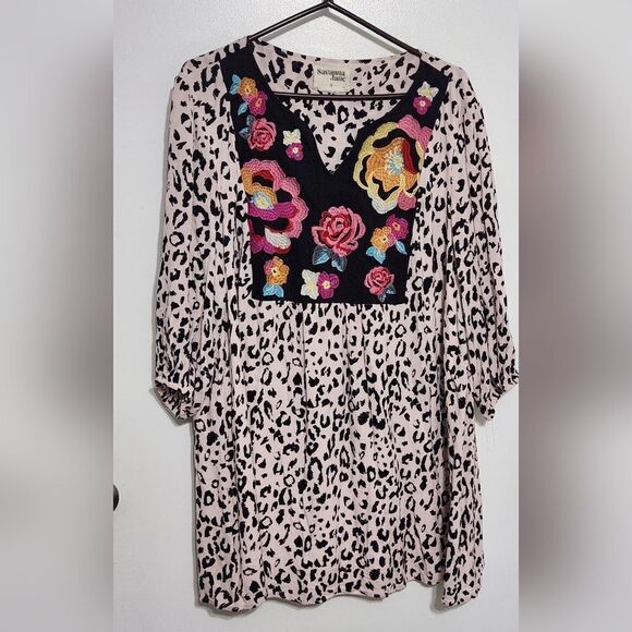 Savanna Jane Leopard printed long sleeve floral embroidered dress plus size 1X - Picture 5 of 9